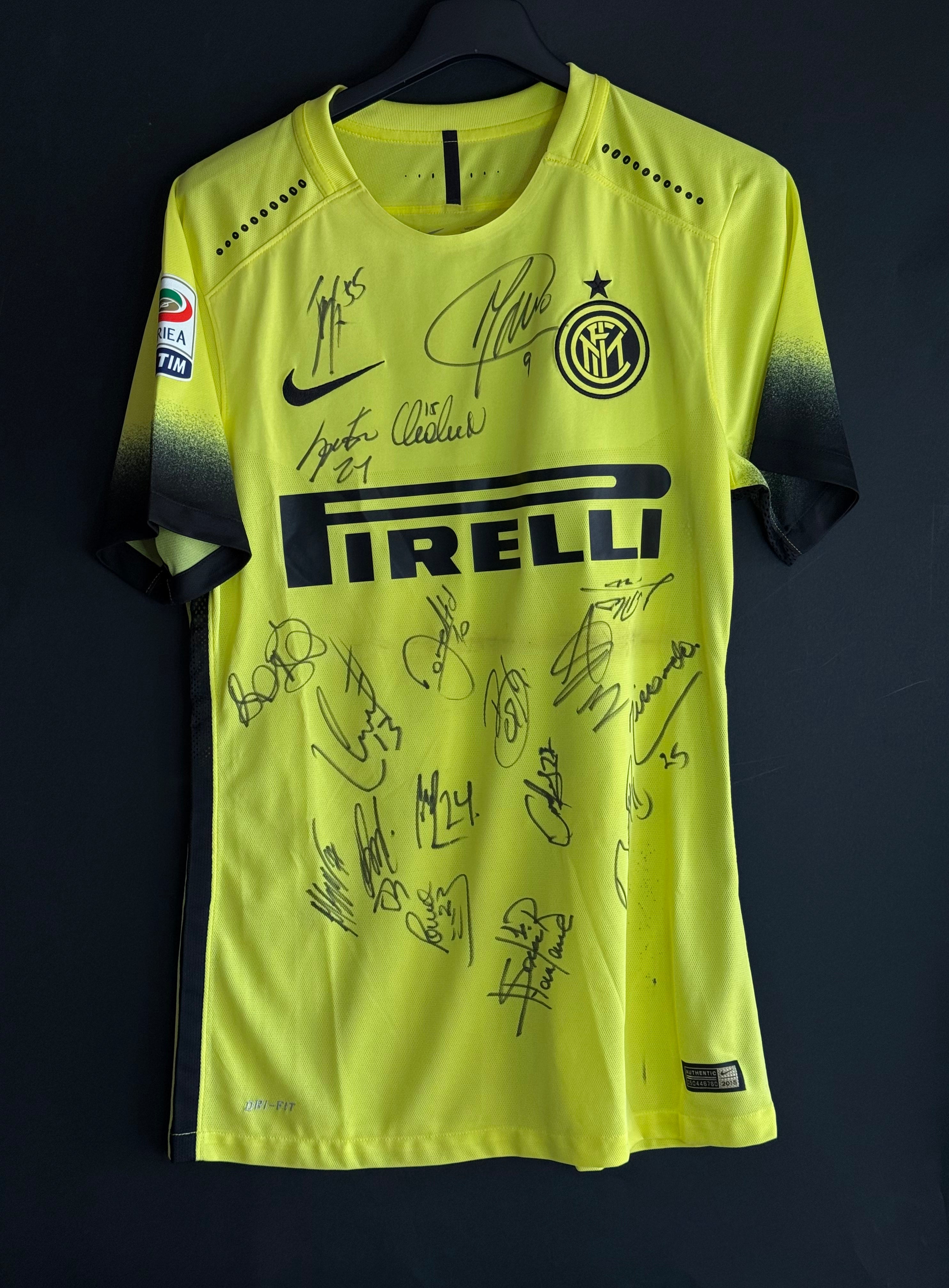 Nagatomo - Inter - 2015-16 Third