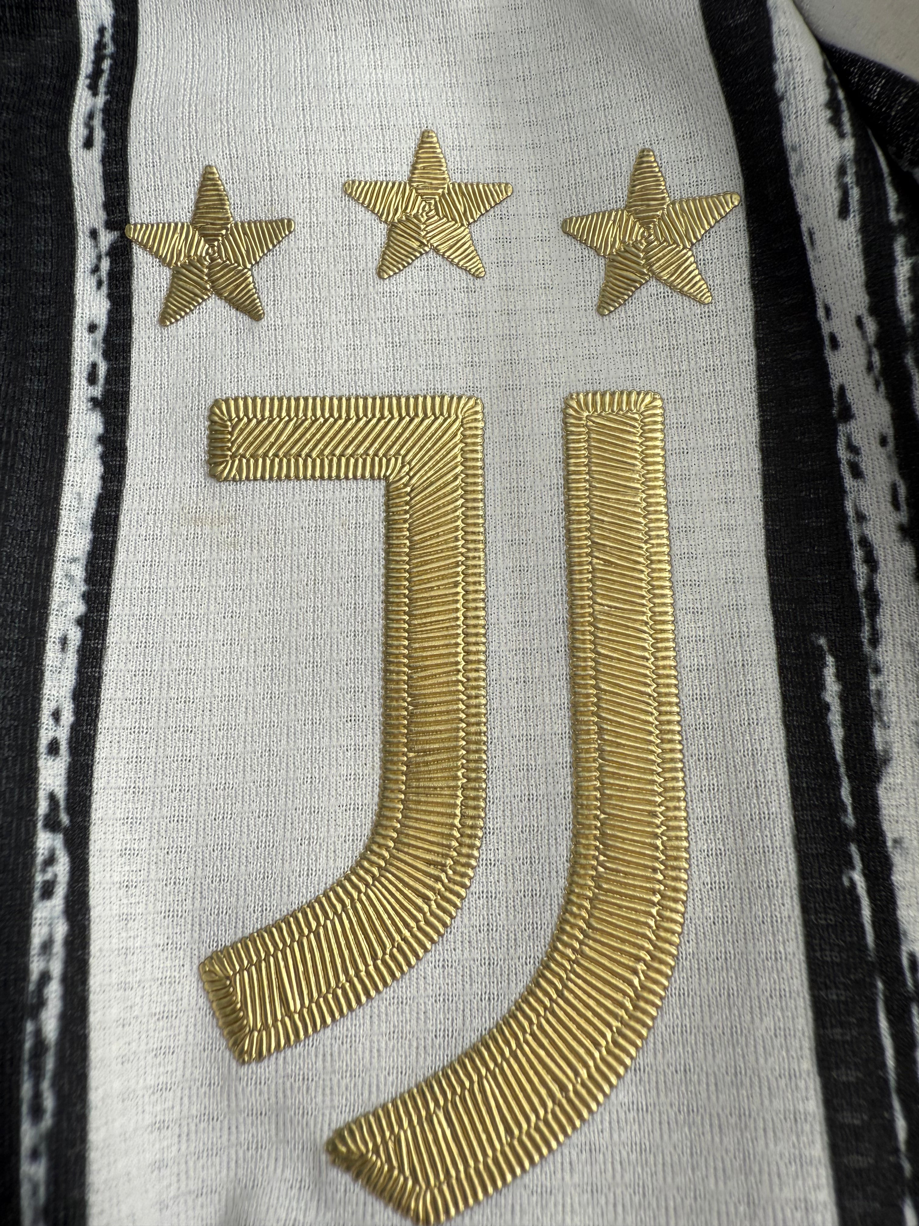 Mckennie - Juventus - 2020-21 Home