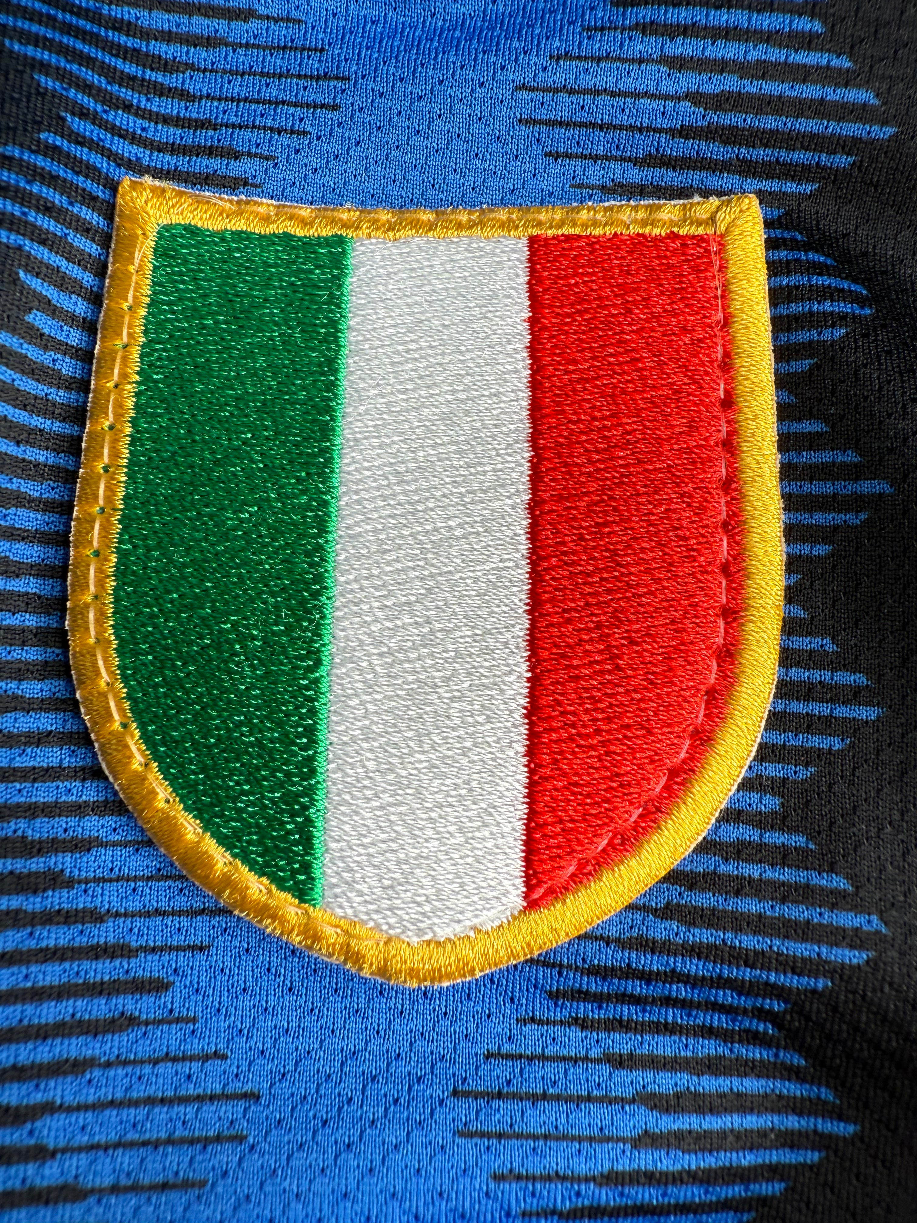 Chivu - Inter - 2010-11 Home