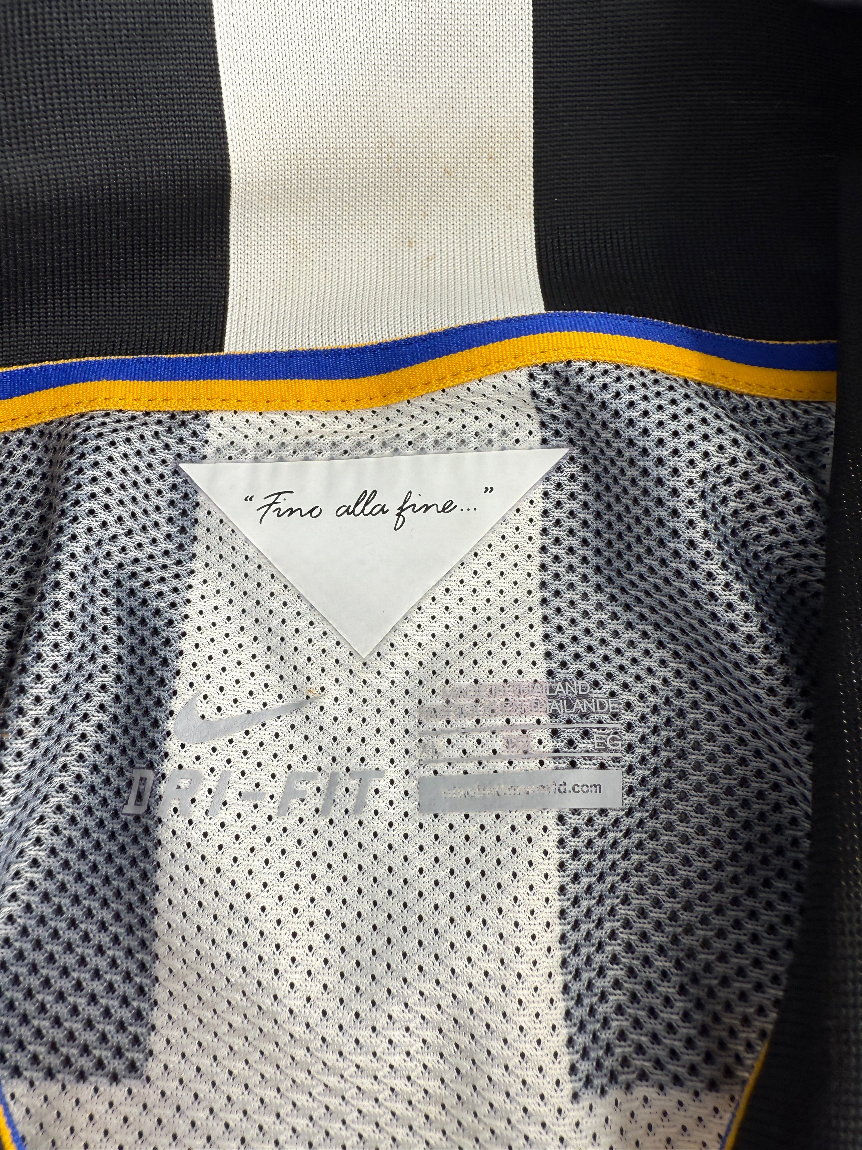Vidal - Juventus - 2014-15 Home