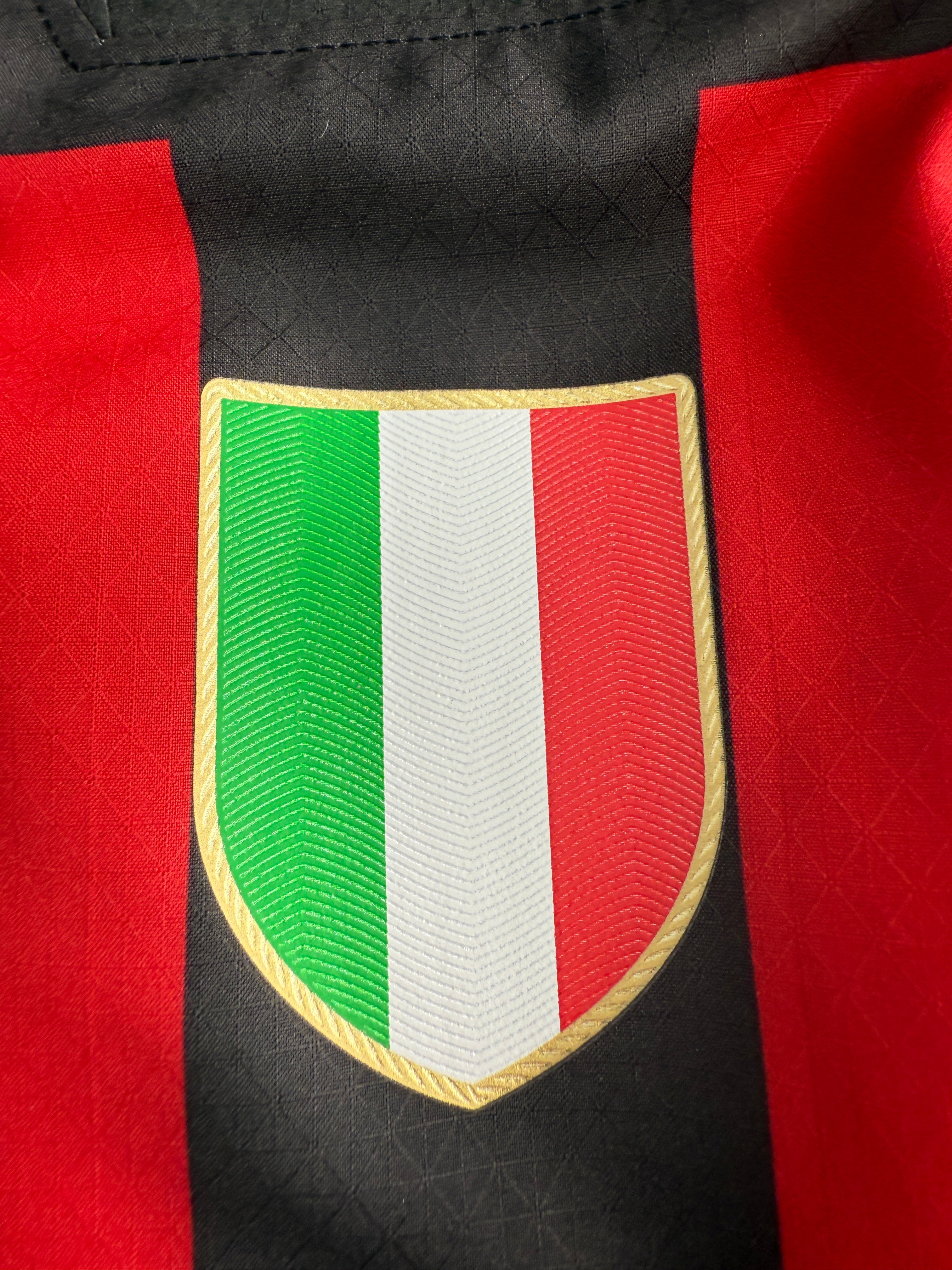 Ibrahimovic - Milan - 2022-23 Home