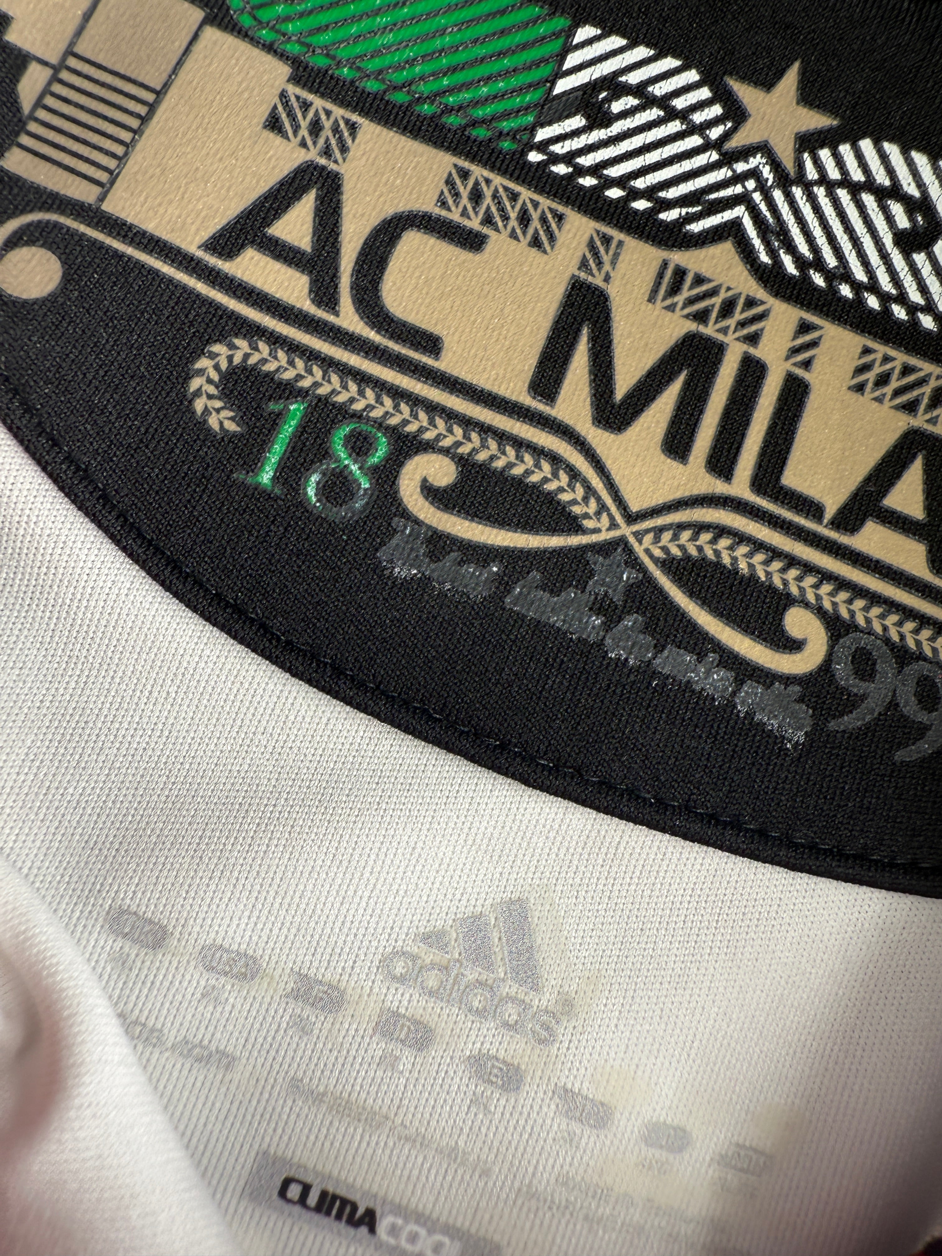 Ibrahimovic- Milan - 2010-11 Away