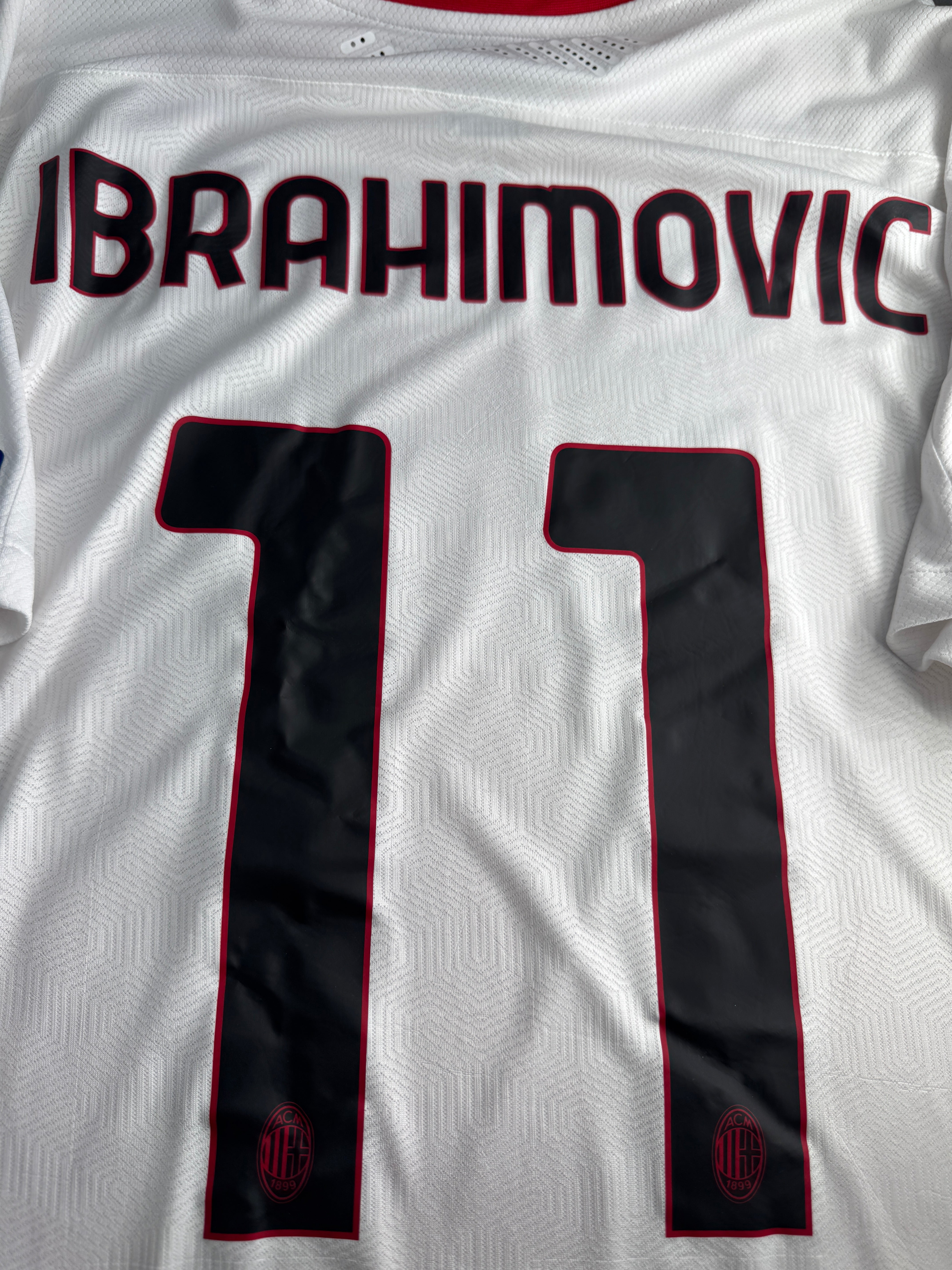 Ibrahimovic - Milan - 2020-21 Home
