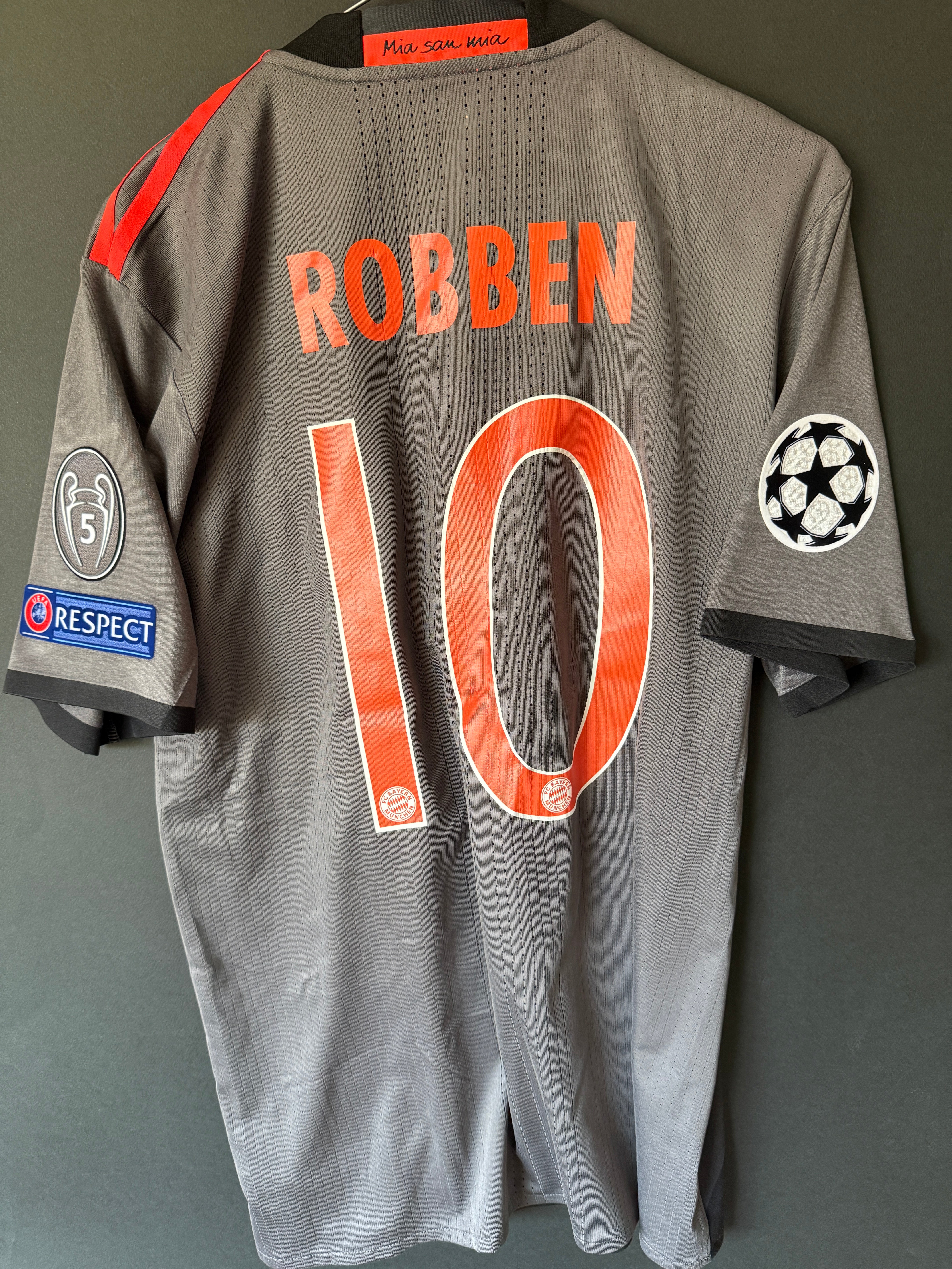 Robben - Bayern Munchen 2017-18 Away