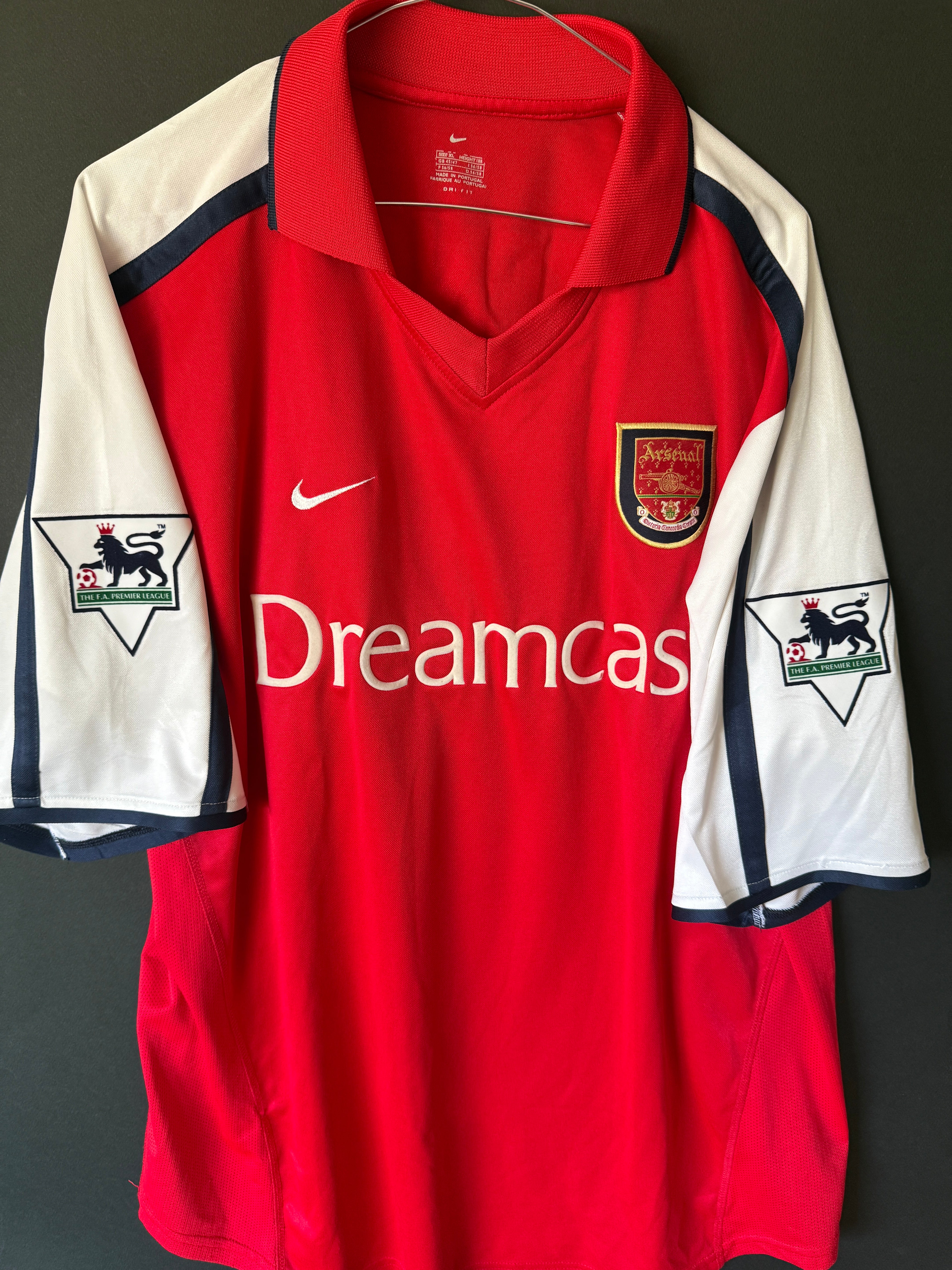 Henry - Arsenal - 2001 Home