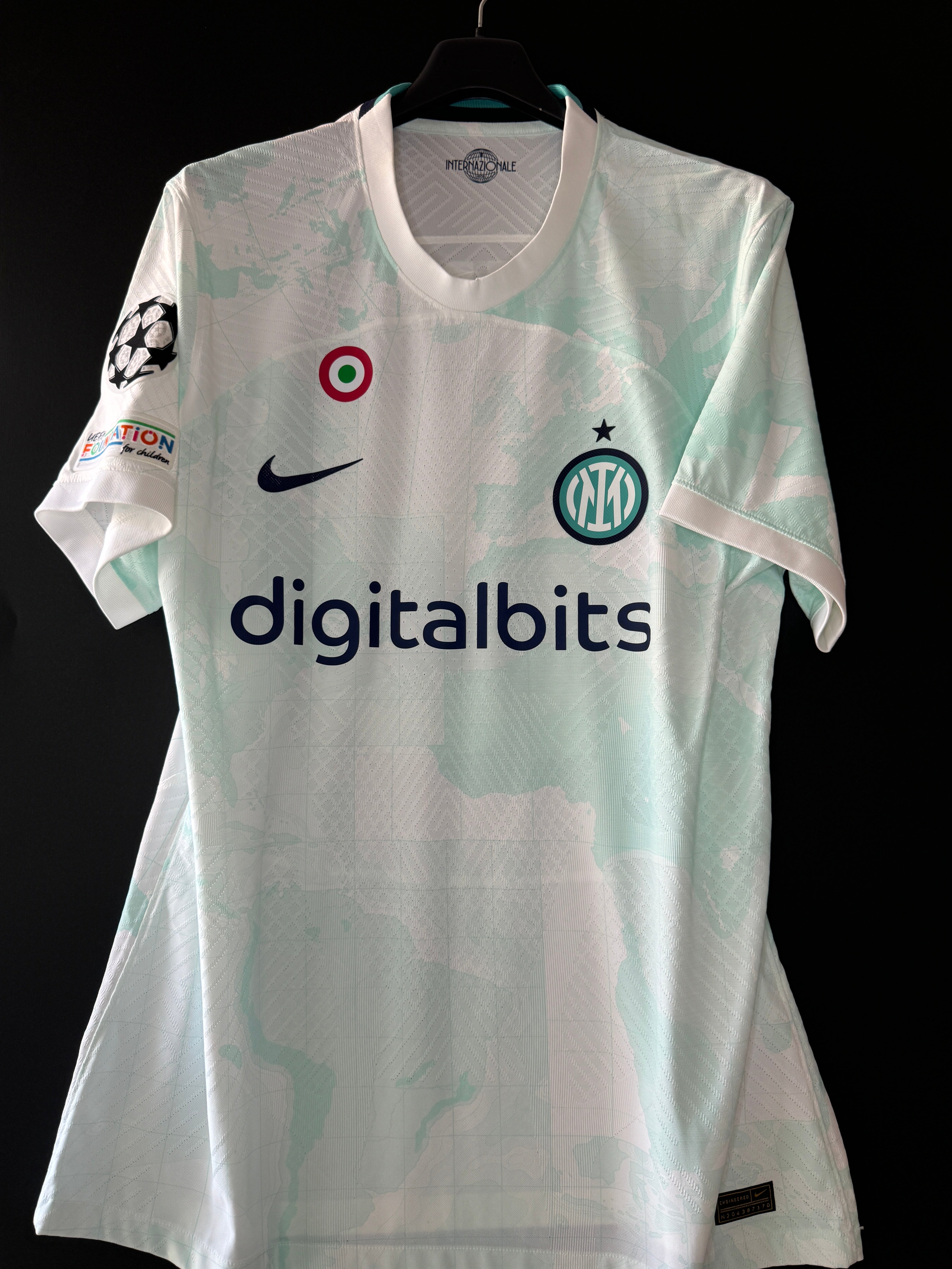 Acerbi - Inter - 2022-23 away