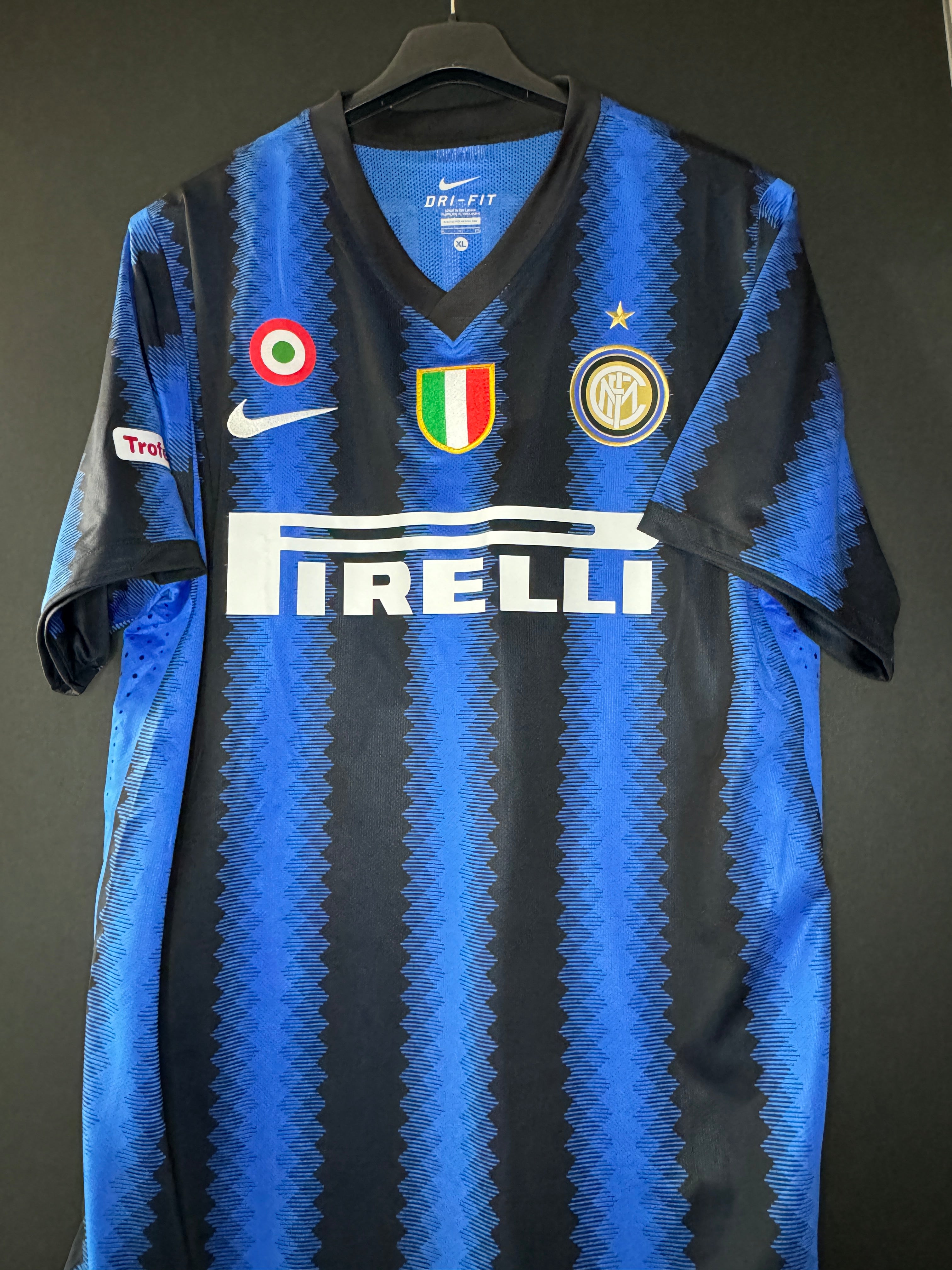 Balotelli - Inter - 2010-11 Home Trofeo Tim