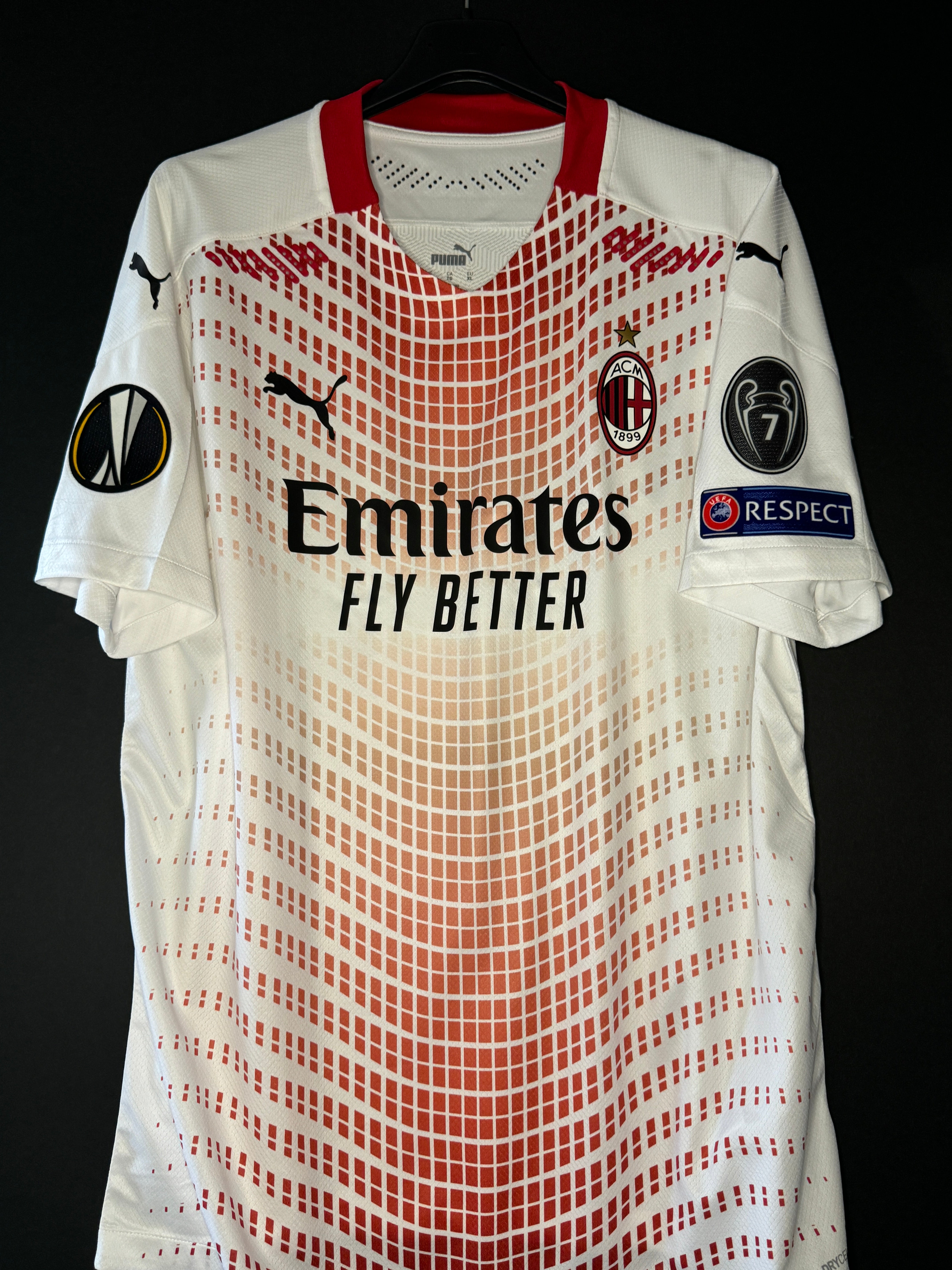 Ibrahimovic - Milan - 2020-21 Home