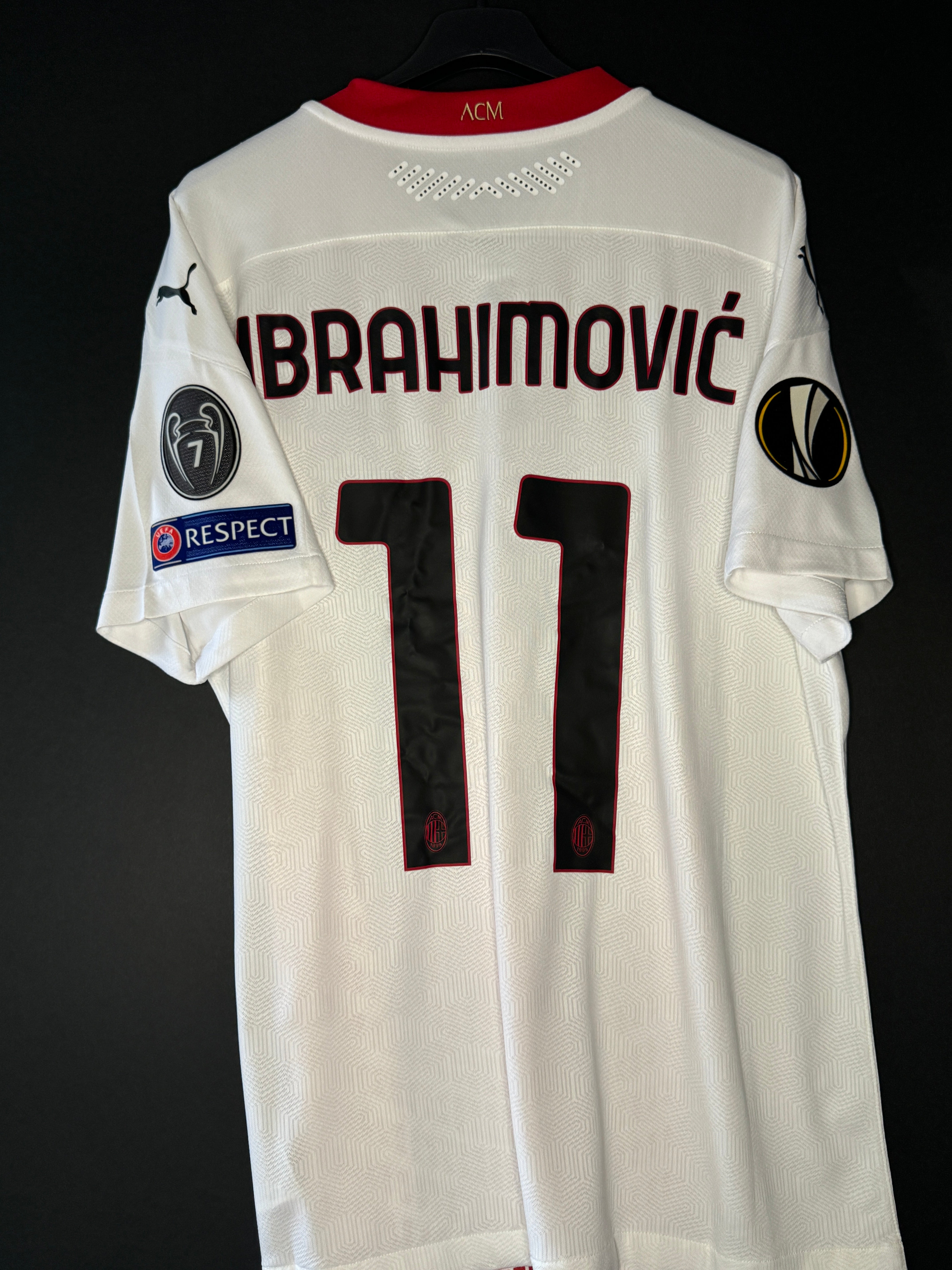 Ibrahimovic - Milan - 2020-21 Home