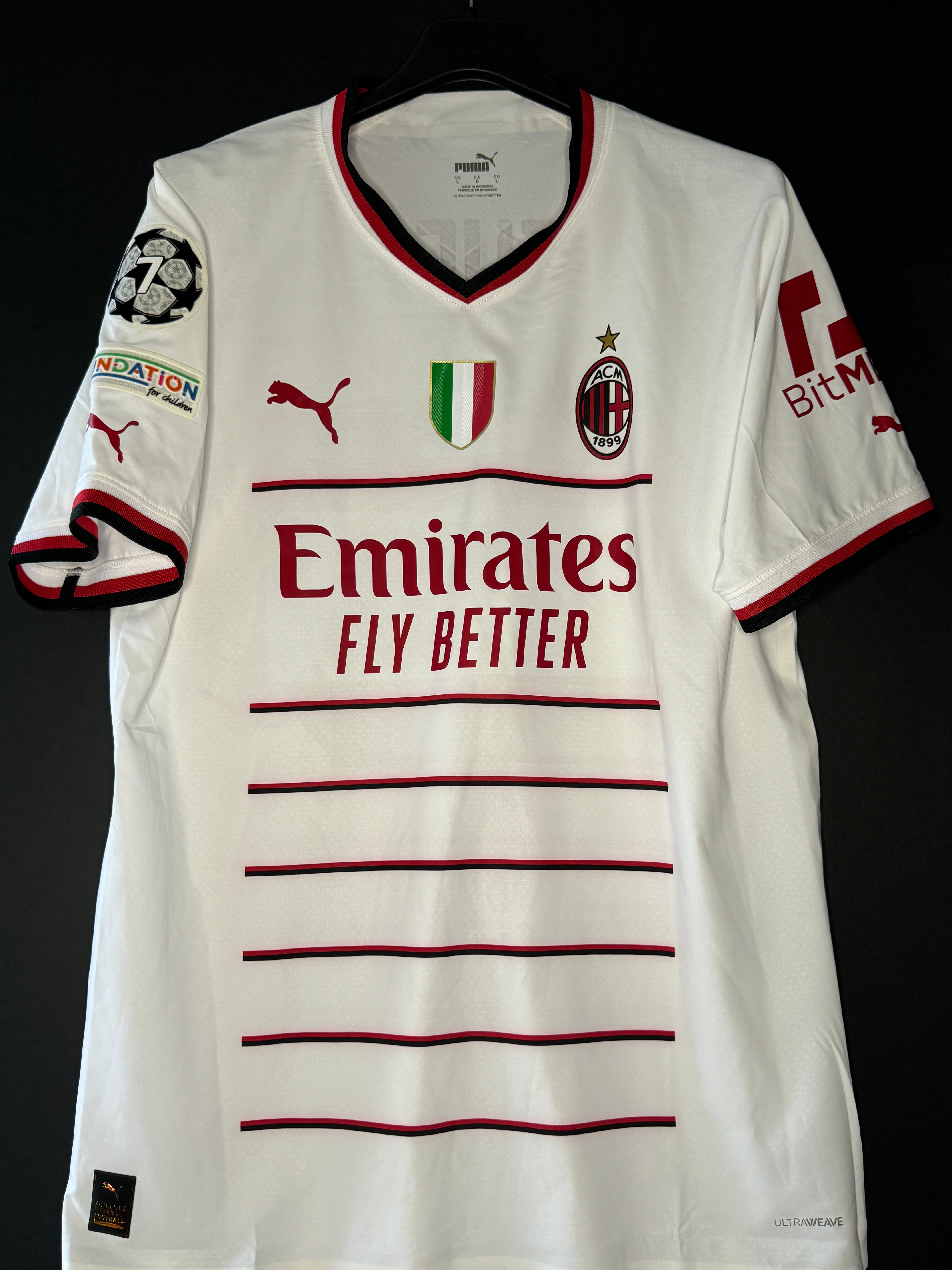Theo Hernandez - Milan - 2022-23 Away