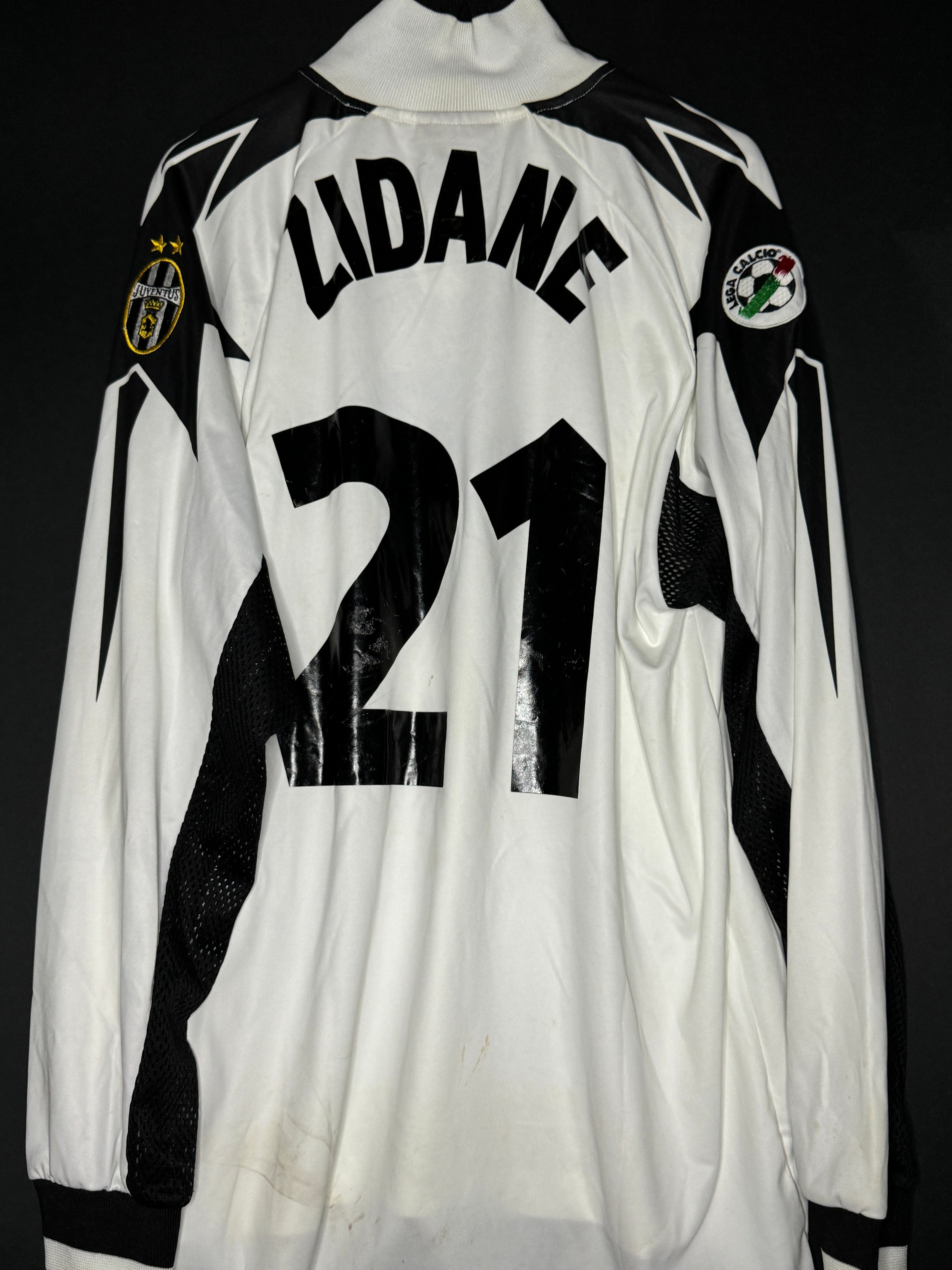 Zidane - Juventus - 1998-99 Home