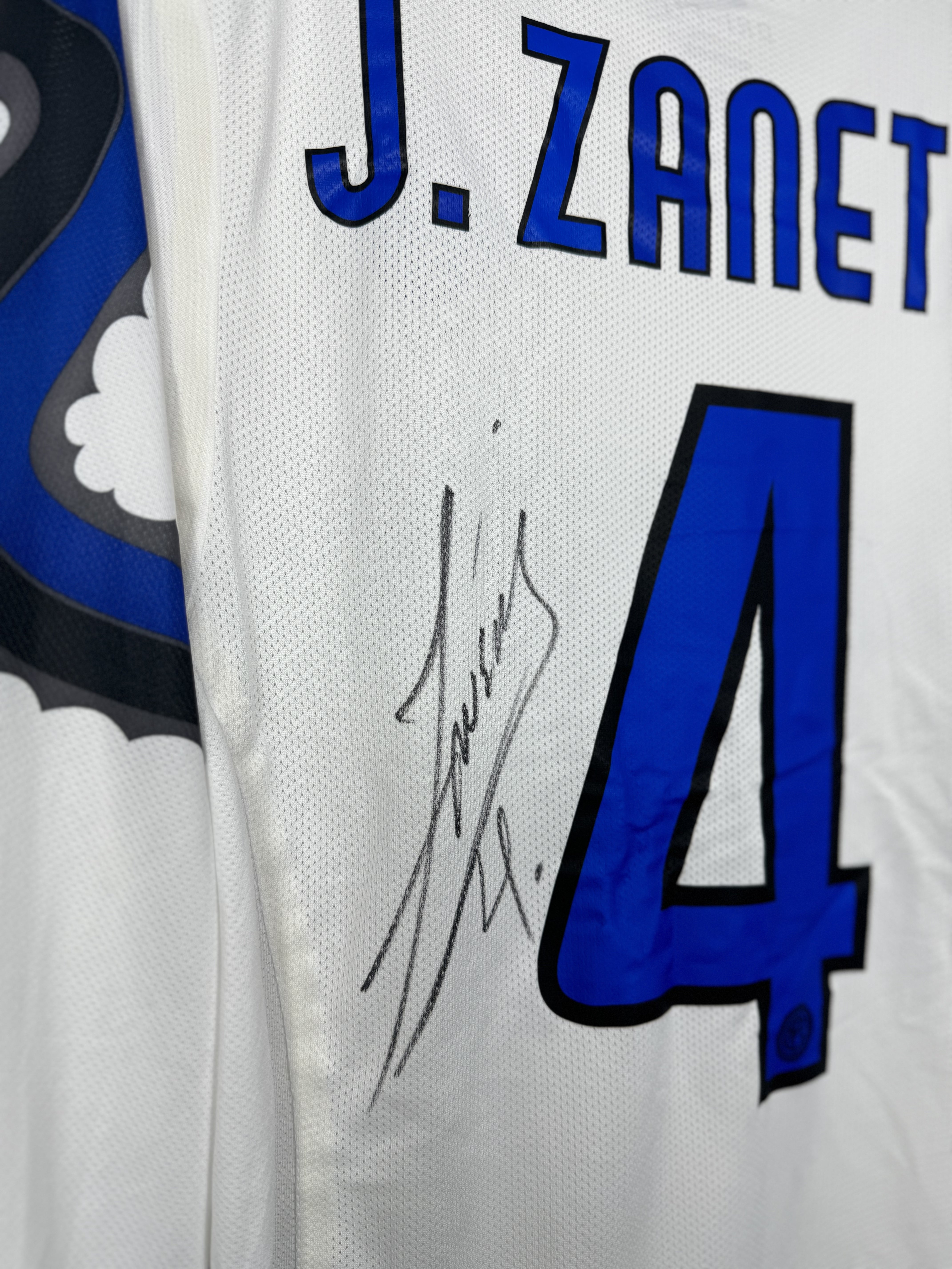J.Zanetti - Inter 2010-11 away
