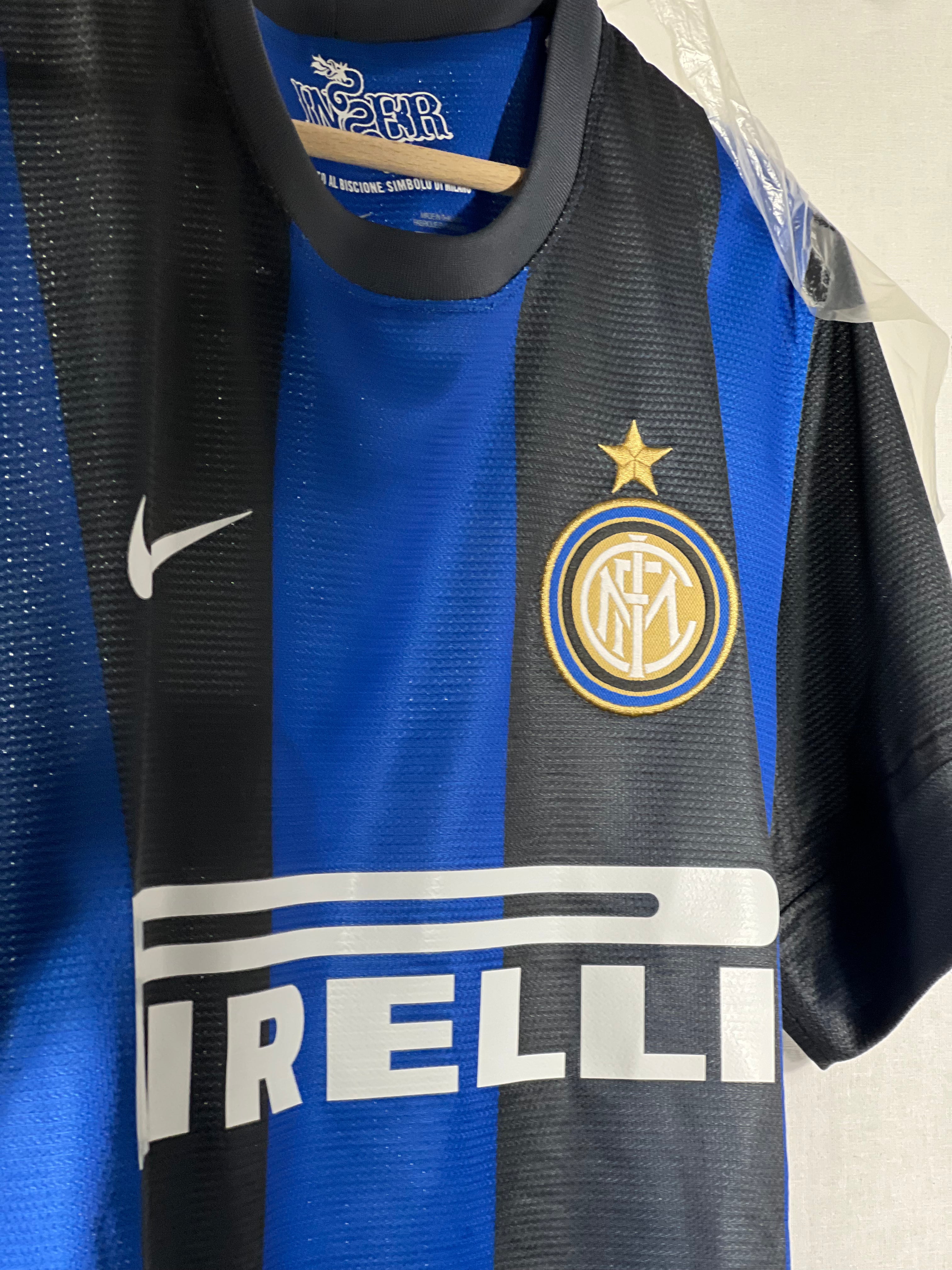 Milito - INTER 2012/13 home trofeo tim