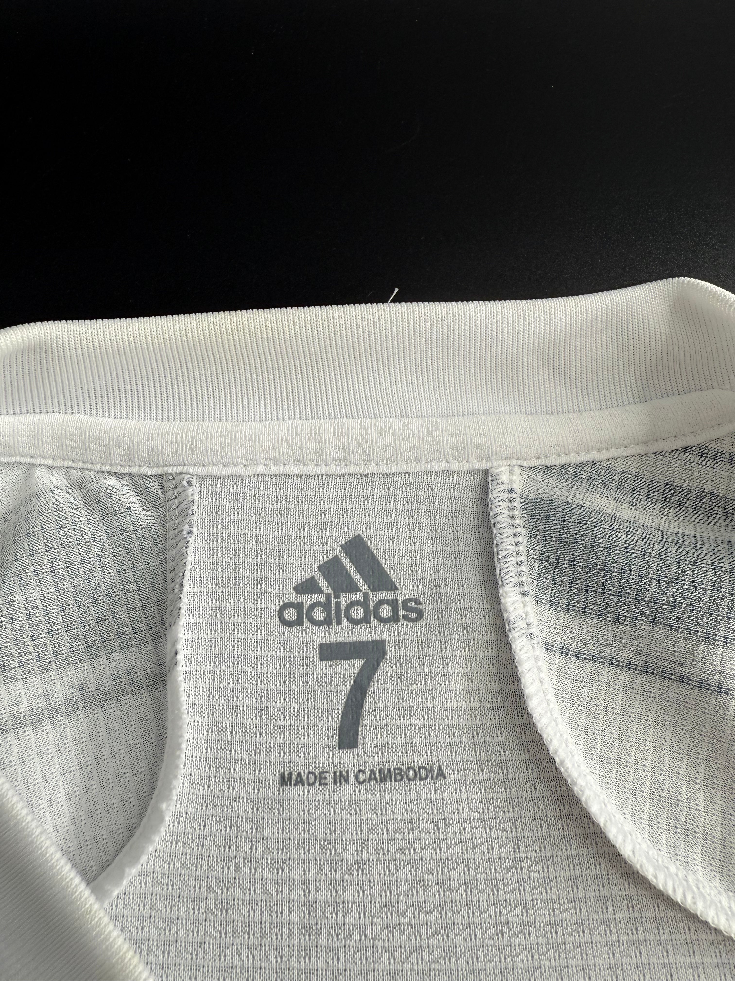 Mckennie - Juventus - 2020-21 Home