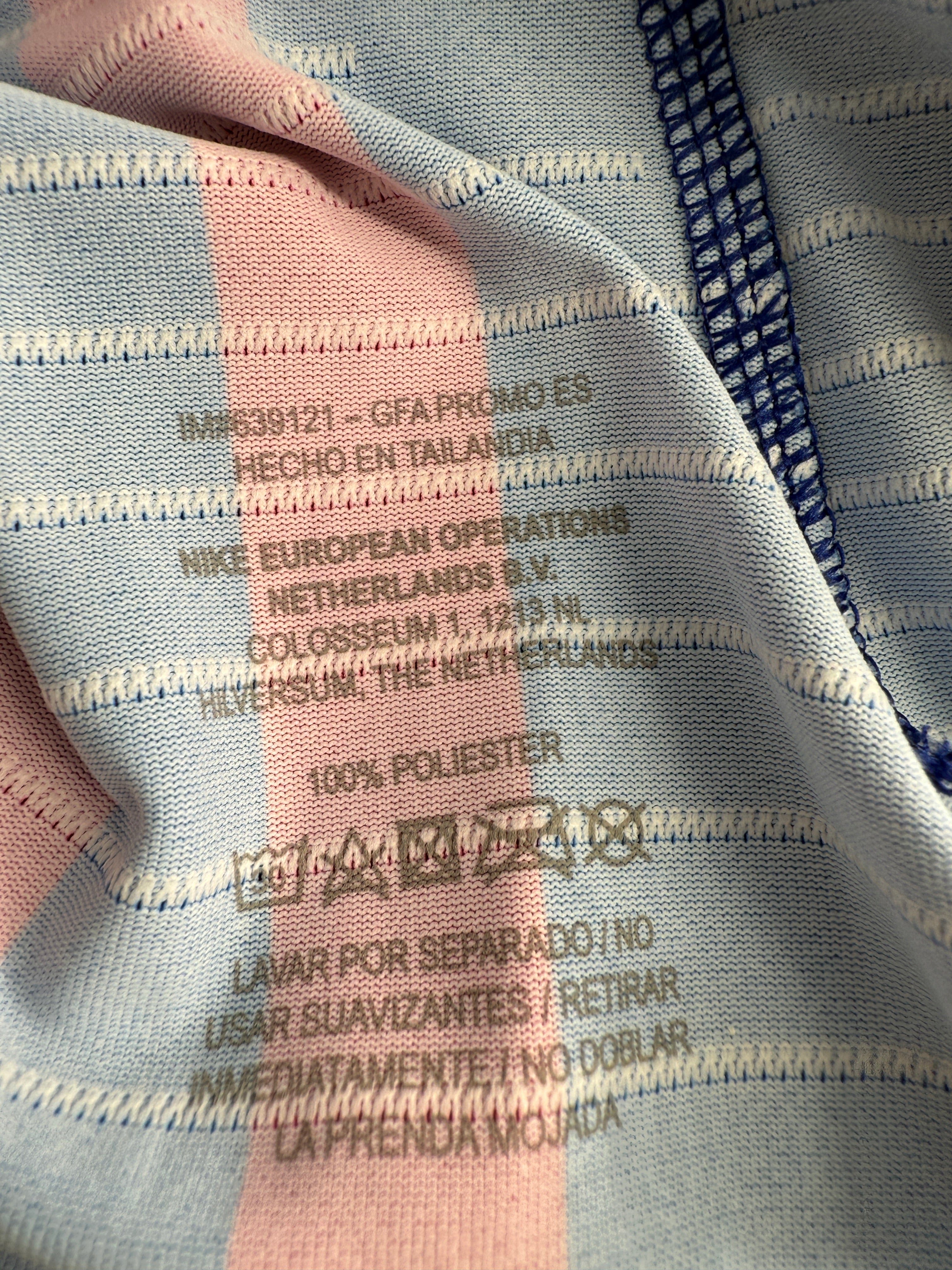 Suarez - Barcelona - 2018-19 Home