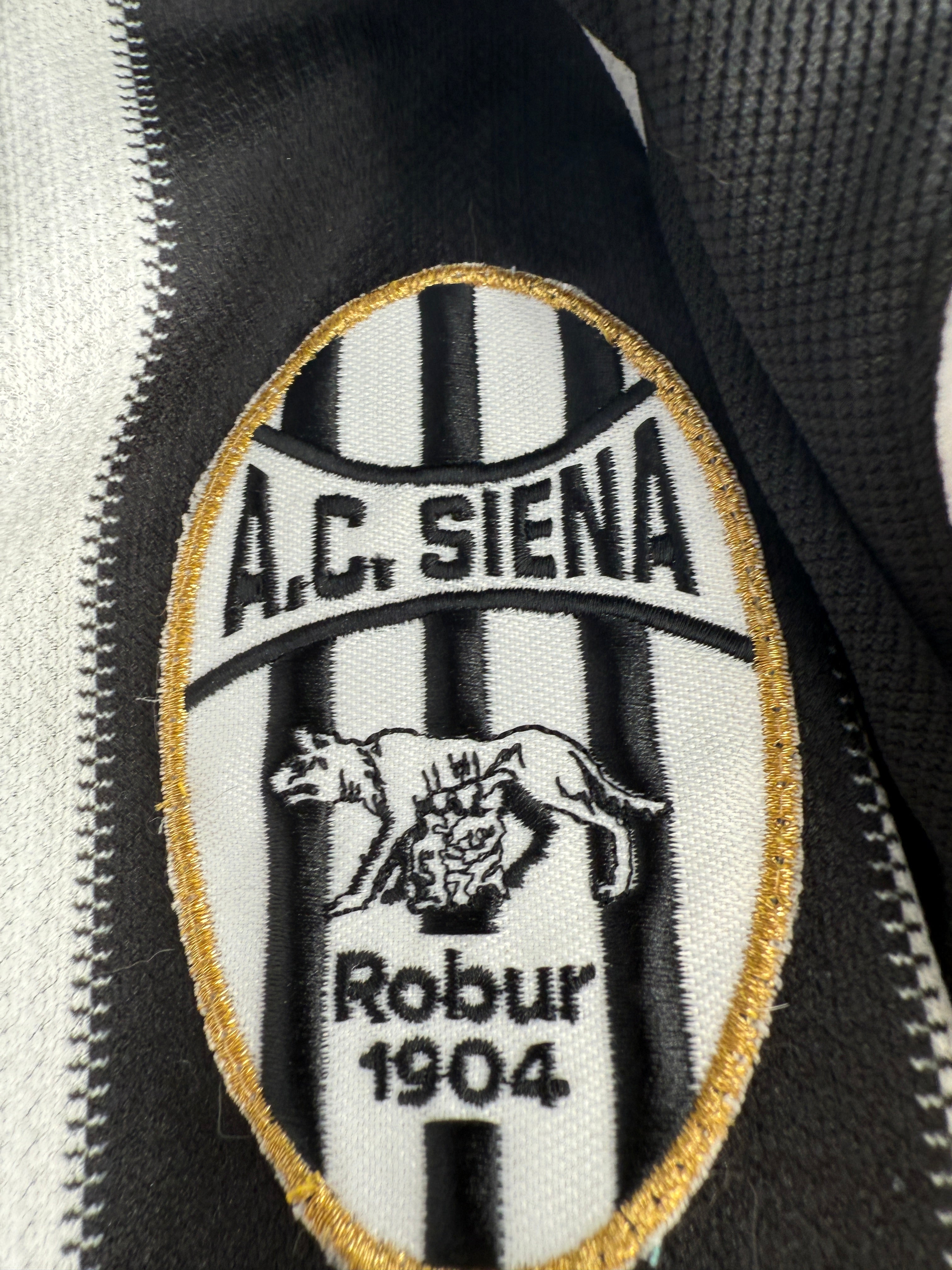 Cucciari - Siena - 2003-04 Home