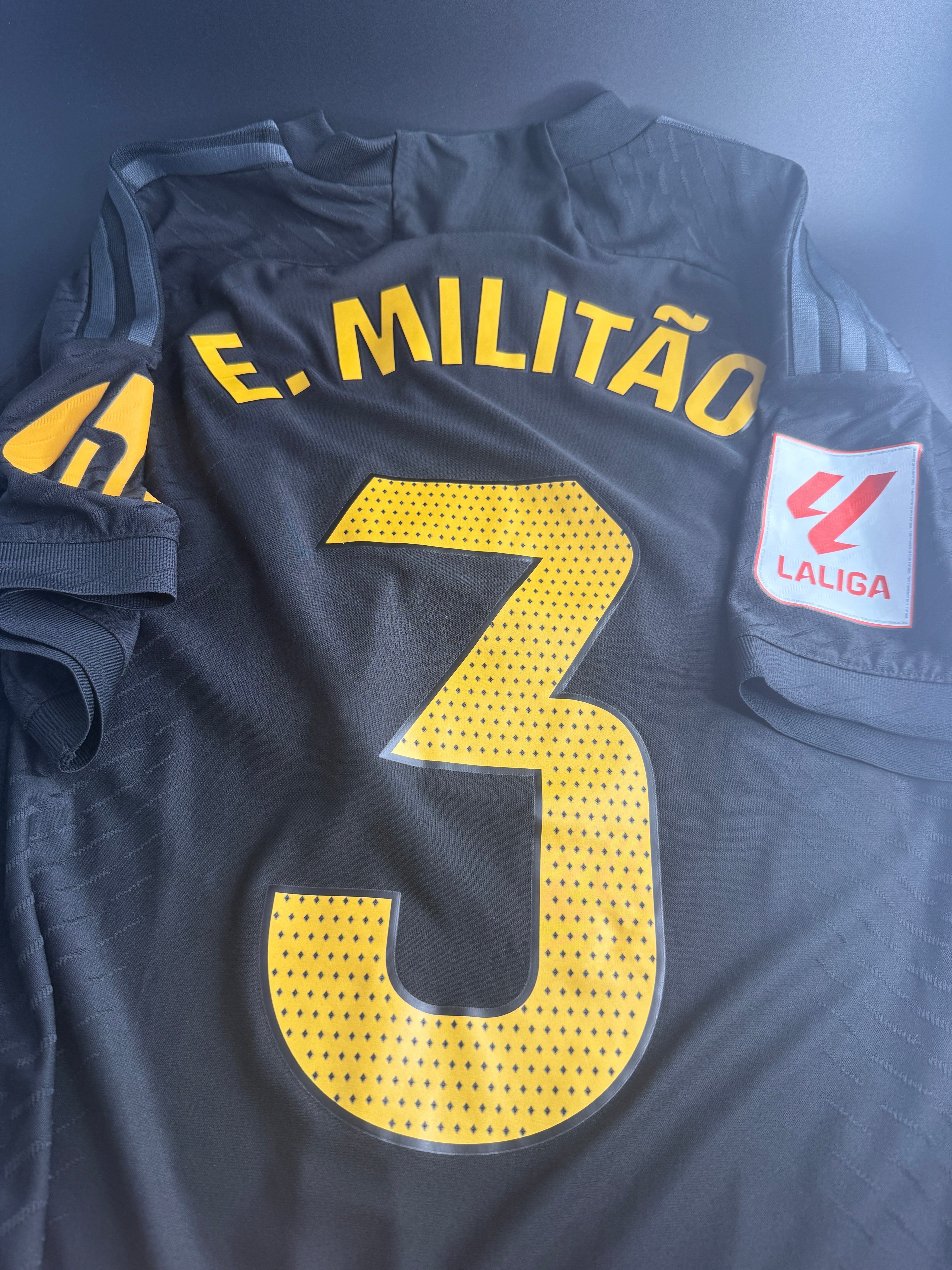 Militao - Real Madrid - 2023-24 Third
