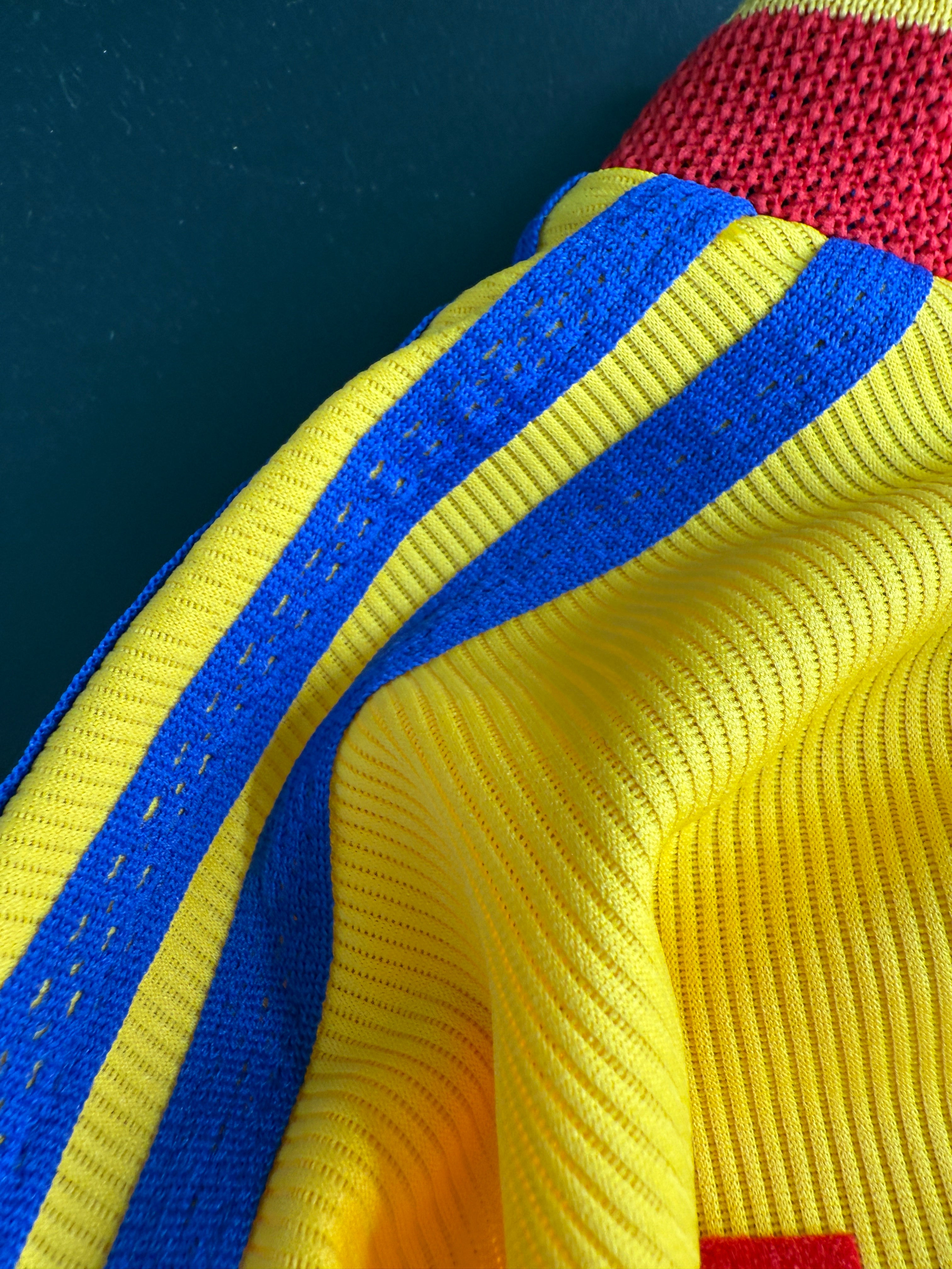 Hagi - Romania - 1998 Home