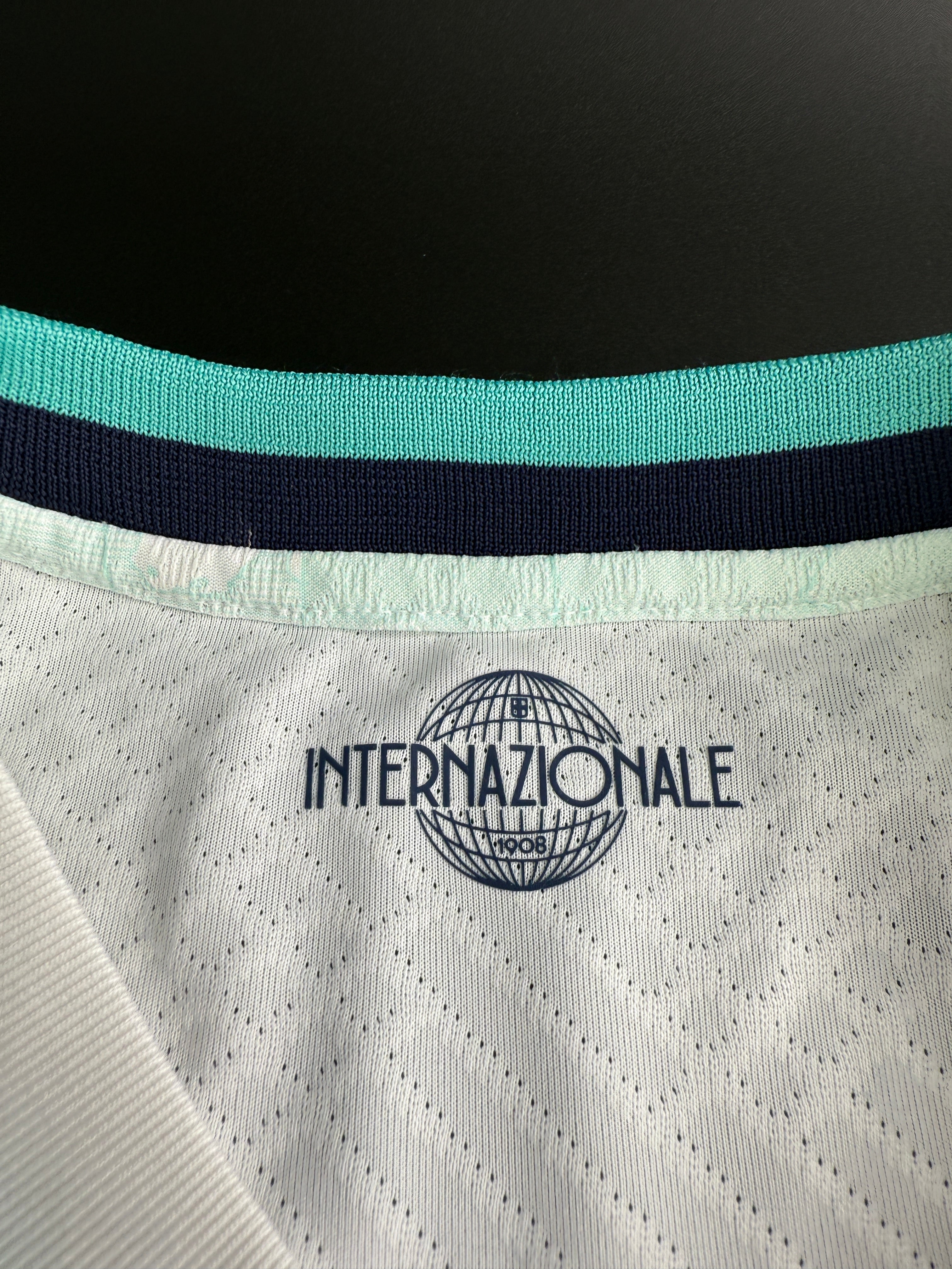 Bastoni - Inter - 2022-23 Away