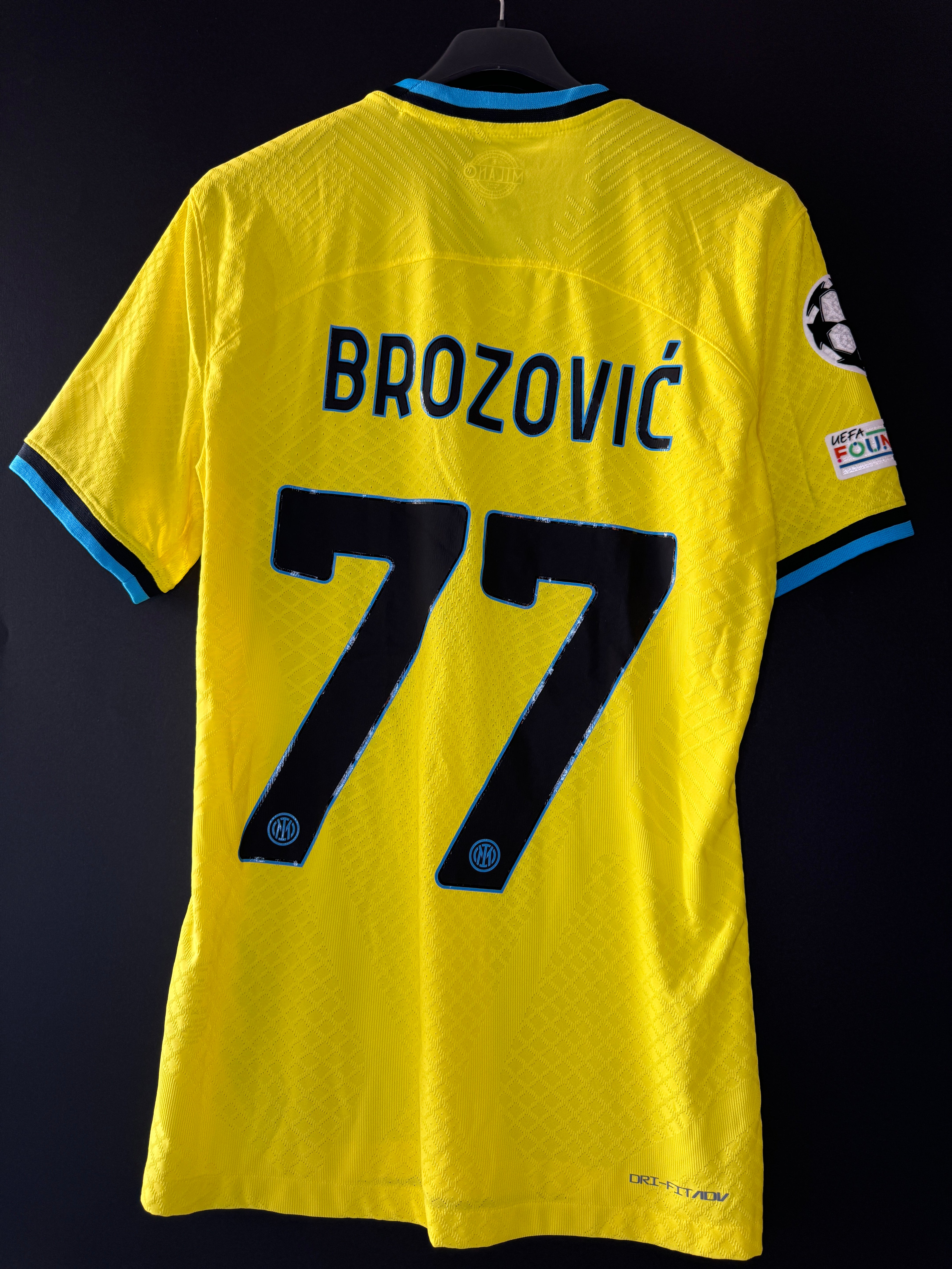 Brozovic - Inter 2022/23 Third