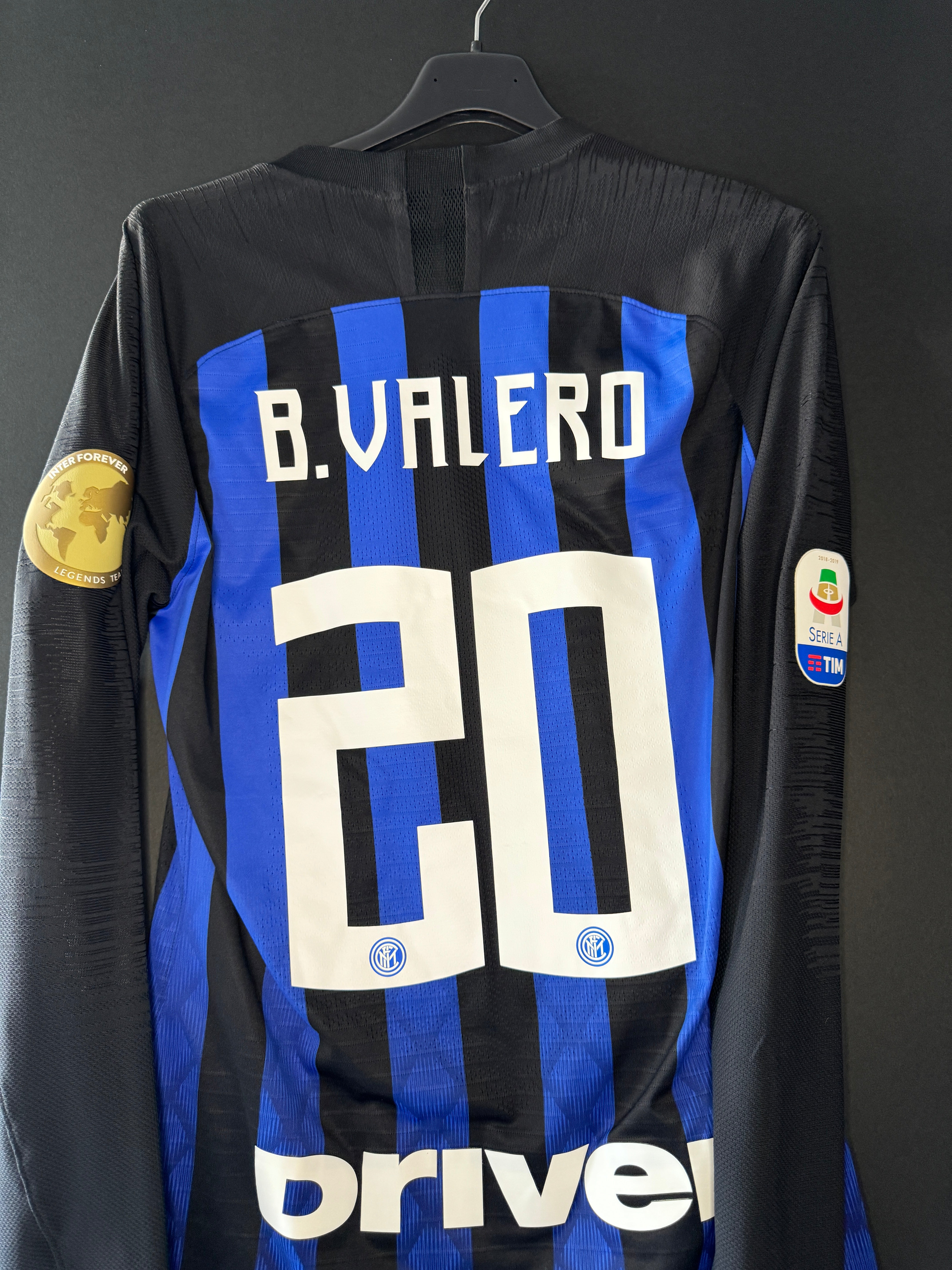 Borja Valero - Inter - 2018-19 Home