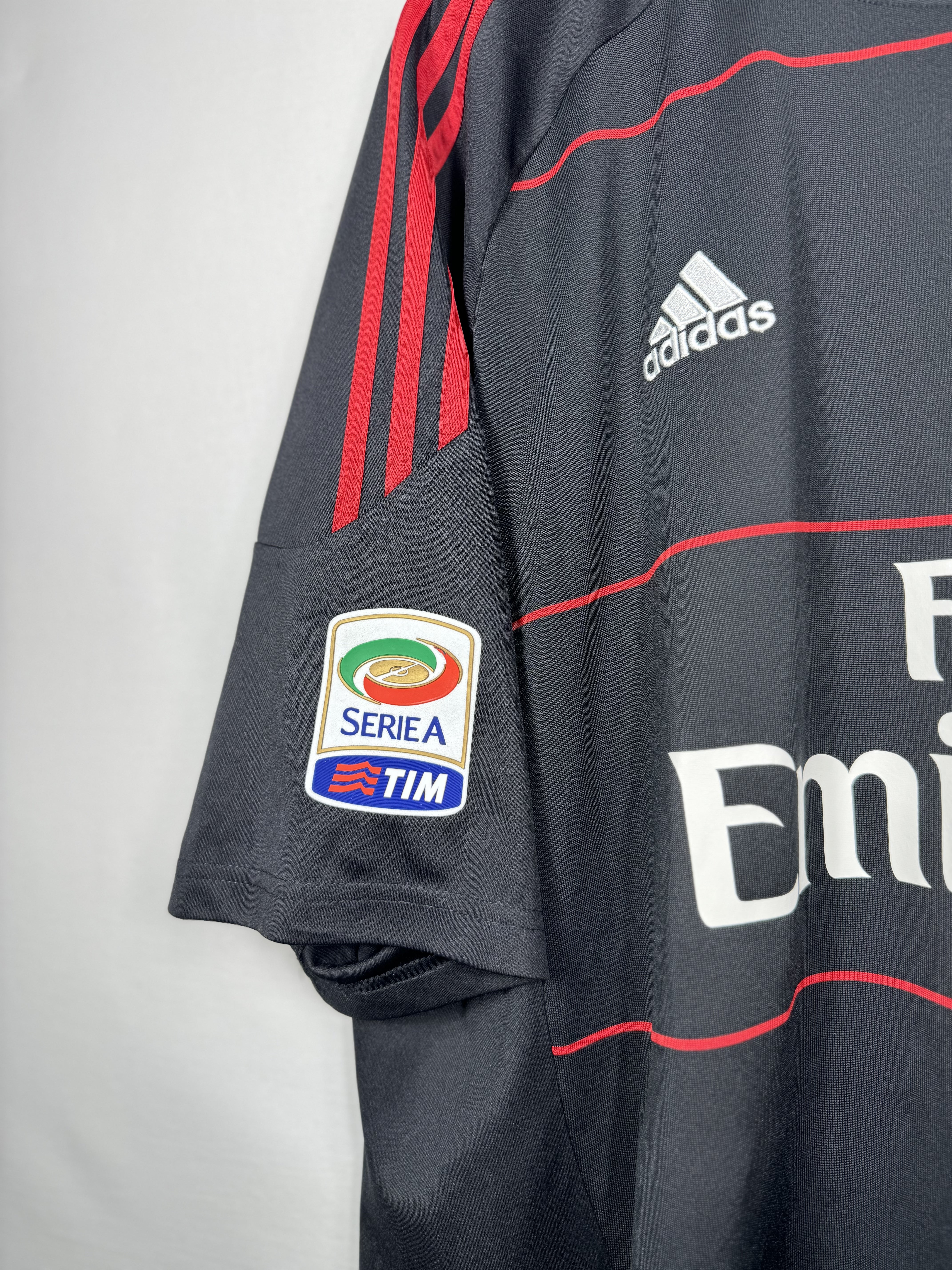 Seedorf - Milan 2010-11 third